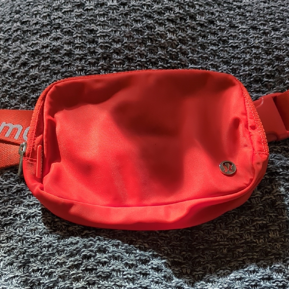 Lululemon Athletica Bold Red/Orange Belt Bag
